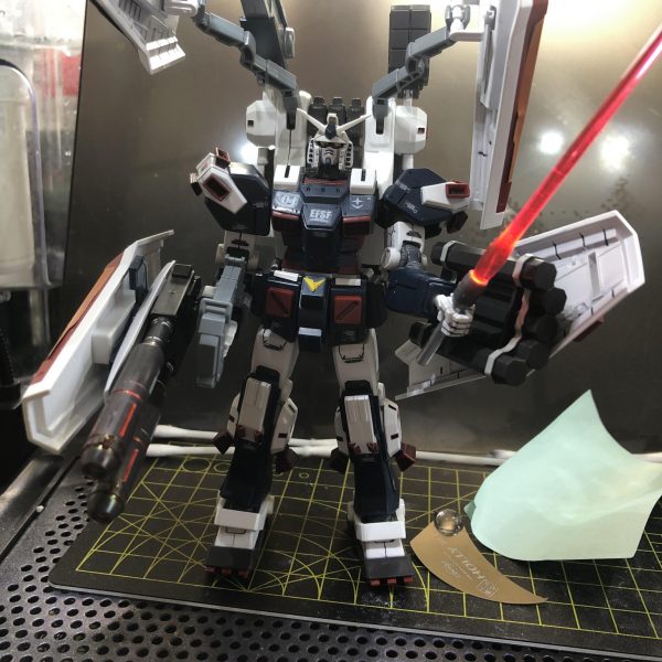 サンダーボルト版フルアーマガンダム