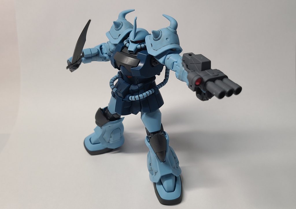 素組みの状態ですので合わせ目消しは行っていません以前に誕生日プレゼントとして頂いたキットですしばらく眠っていたのですが作れたので満足です