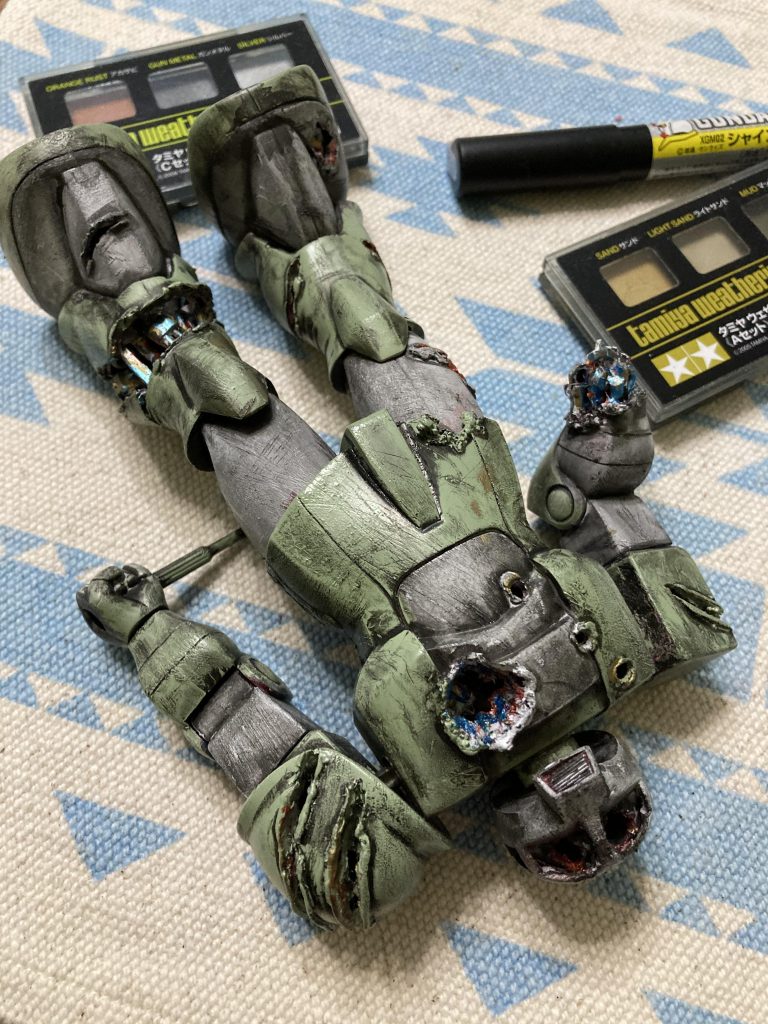 この辺りまではケープマントに死神風で製作していましたがこの後、ウェザリングの青フィルタリングでゲゲゲの世界へ・・