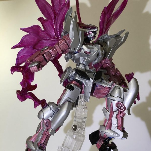 アストレイ・ファイリー