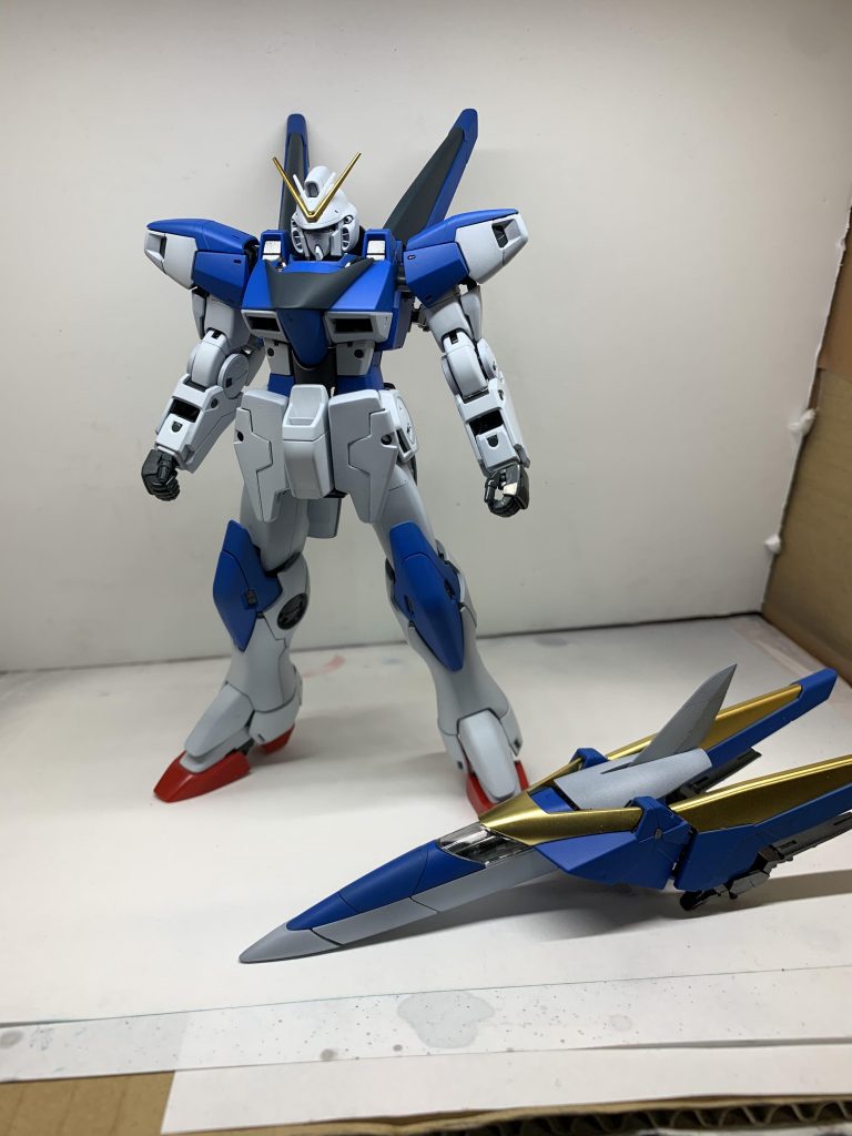 可動域は良くないですね。特に股はちょっと残念。変形機構があるからしょうがないかな