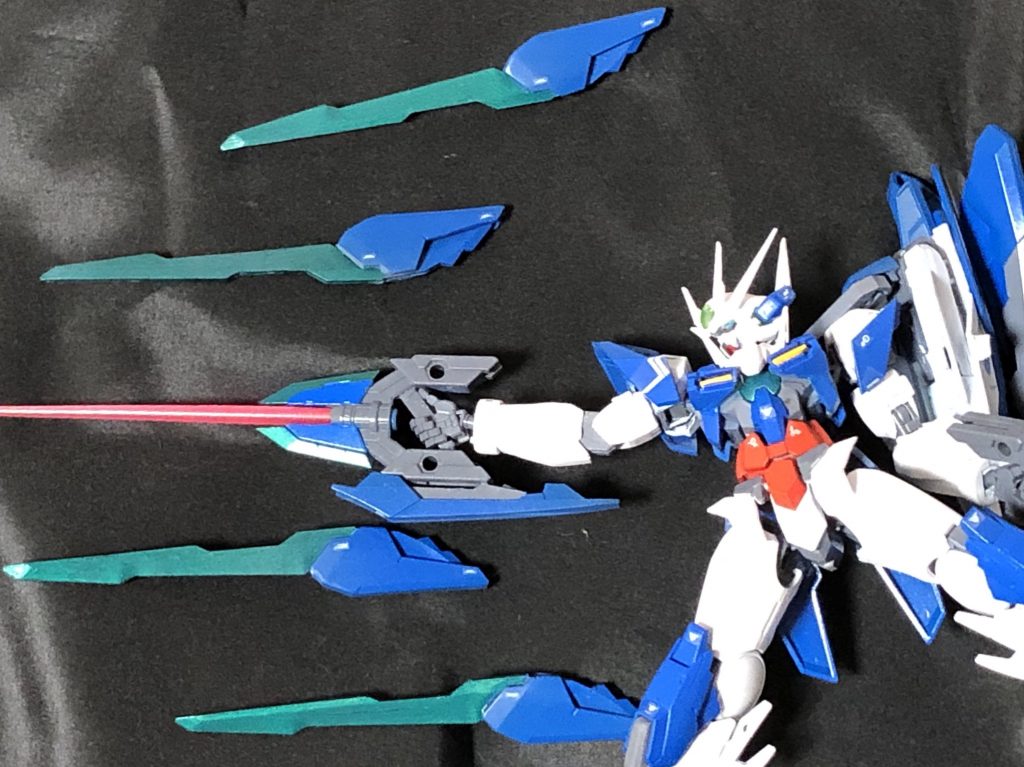 ソードビット展開。ポーズは一期opのエクシア意識。