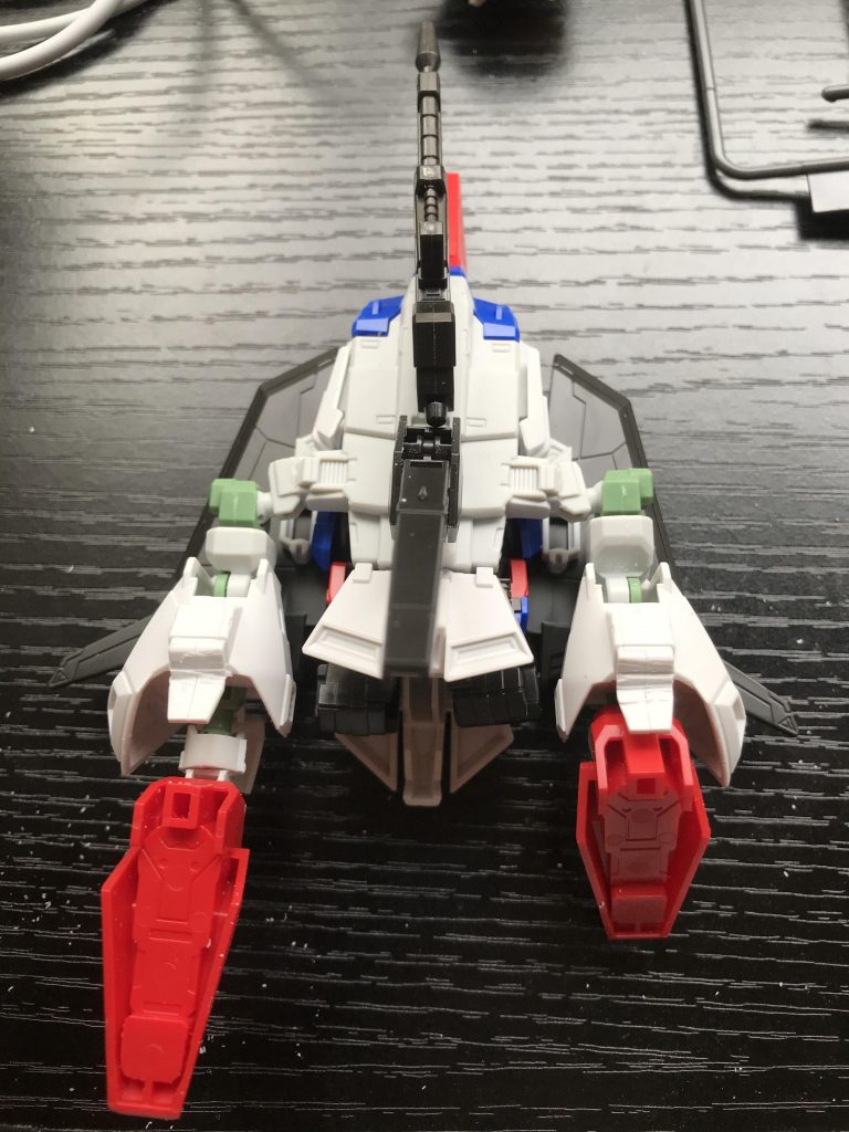 変形させるとこんな感じになります。