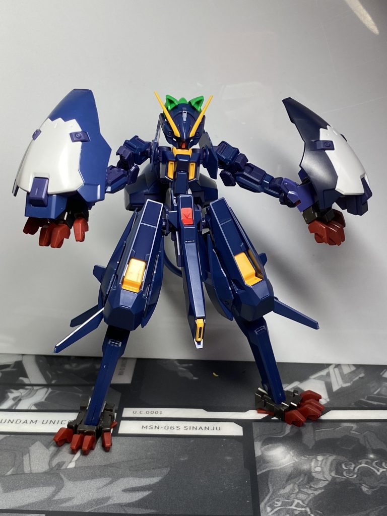 サフ前の大まかな完成素体です。この頃は足のパーツなどが足りてないです。