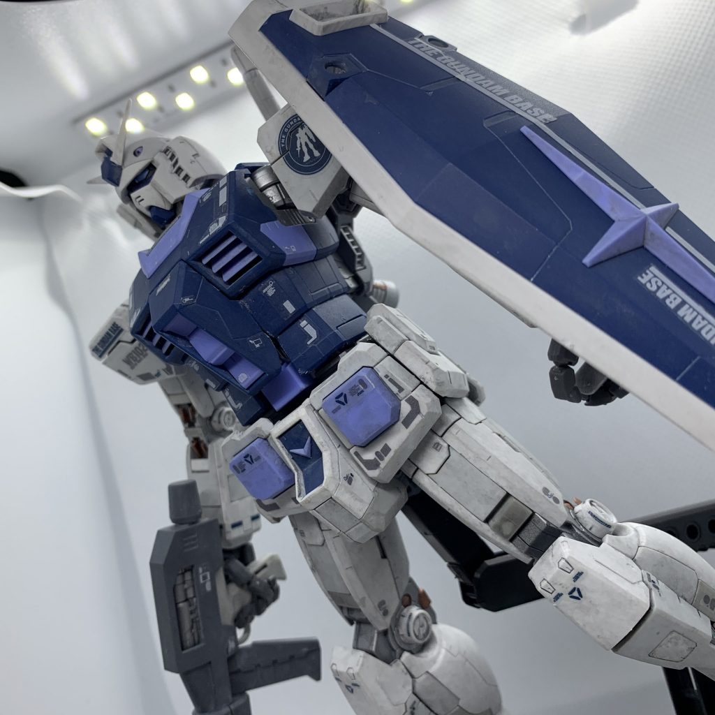 最後はパッケージっぽく久々のウェザリングでちょっと楽しかったです12月のPGが楽しみなんで今積んでる全てのプラモデル(ガンプラ以外も含む)を作っていきたいと思ってます！こう言ってしまった以上ちゃんと作ったかどうかはインスタにて掲載するのでみなさんで監視しててください笑年末年始はPGで一週間使います以上、冬瓜でした！