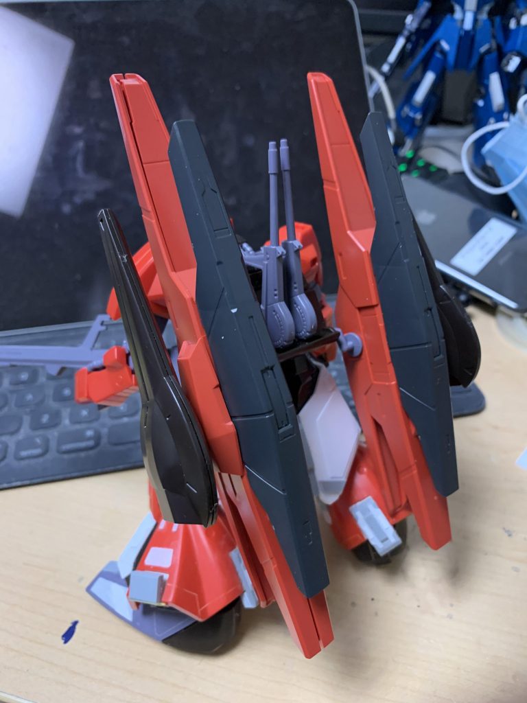 GNアーチャーのバックパック付けてみた瞬間こっちの方がシンプルで良いかも？？