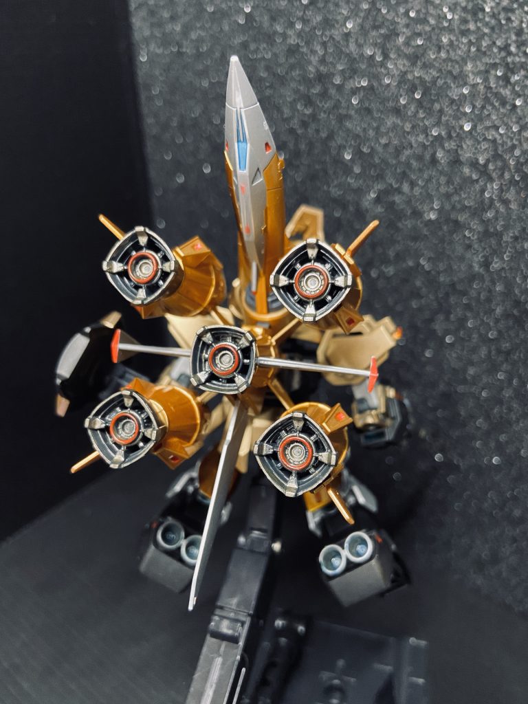 バックショットストライカーはボールジョイント接続のため、表情つけ程度には動きます。