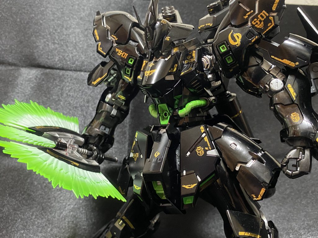 イメージ通りになったのですが、昔のF-1のロータスに見えてきました(^^;)