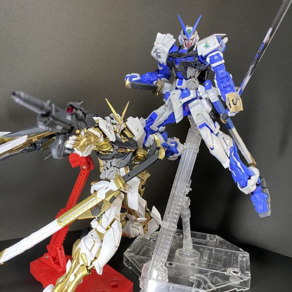 ASTRAY’s GOLD &BLUE