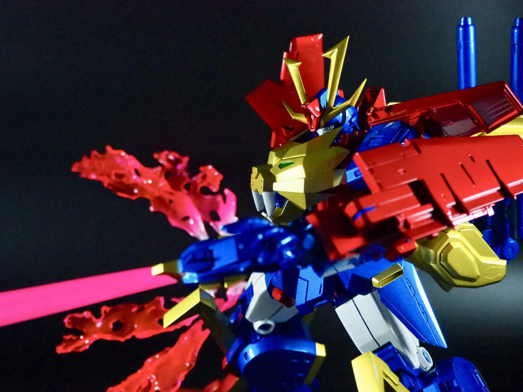 プラ板の塊の刃の重量はかなりあるので片手持ちだとできるポーズが限られます