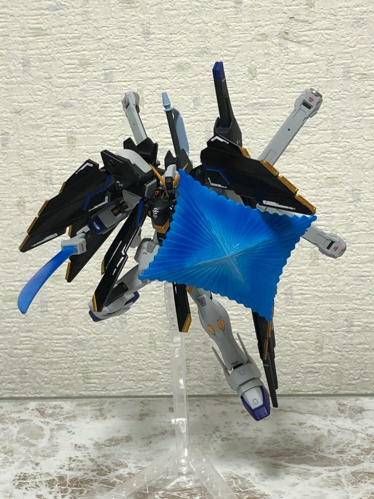 ビームエフェクトはホワイトとブルーでグラデーション塗装をしています