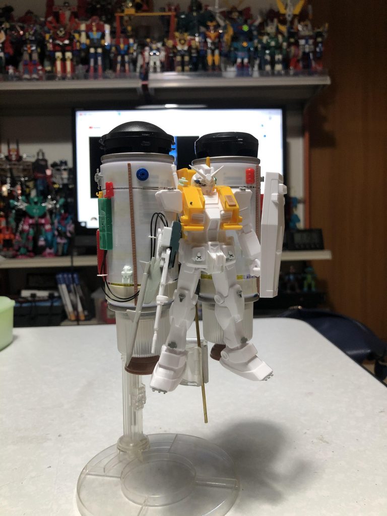 FGガンダムDEソロモンエクスプレスでしたソロモンエクスプレスはかの小林誠さんが久々にシリーズ依頼受けてスタートした企画。ガンプラの楽しさを再確認して欲しいって考えてのシリーズでした。そんな想いが少しでもお手伝い出来たらいいなと思う。