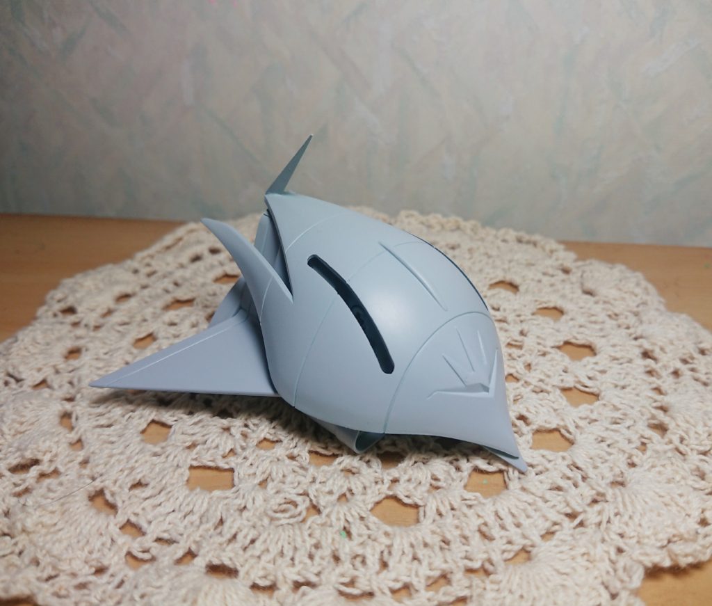 ヒケが酷かったのでヒケ処理してからサフ萌えも楽しみました。塗装方法的にあまり意味がなかったんですが、萌えたのでオールオッケーです。