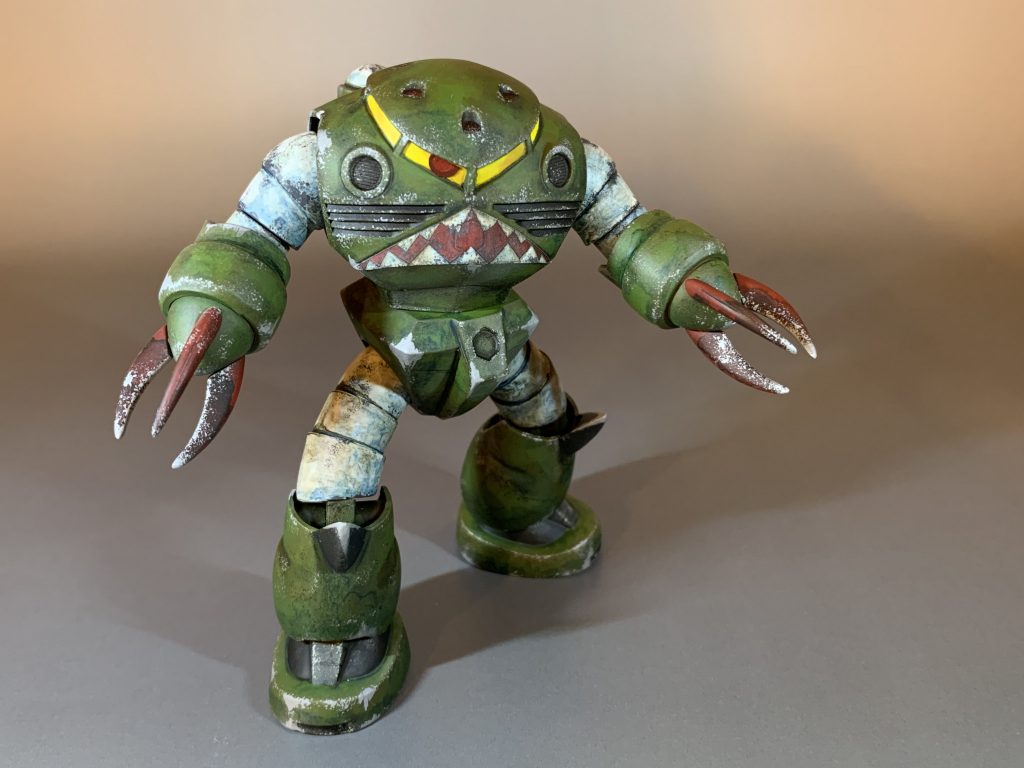 シャークマウス塗装を施して少しヤバめのズゴックが完成しました。