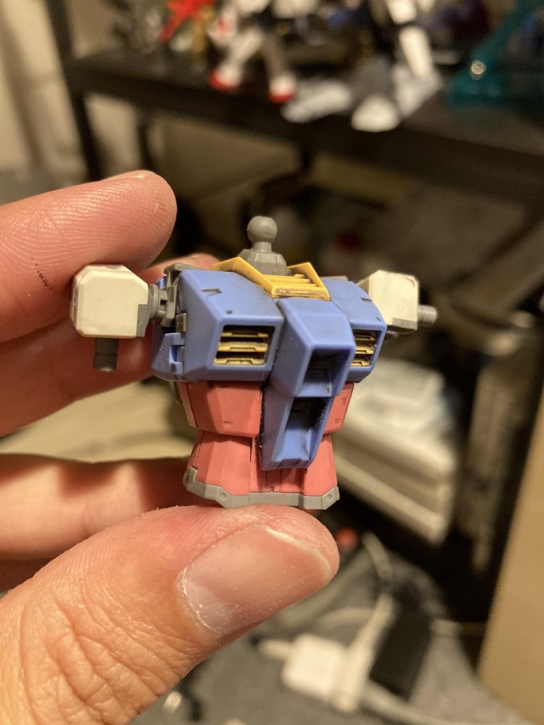 全体に少し燻んだような色味に変わっていきます。