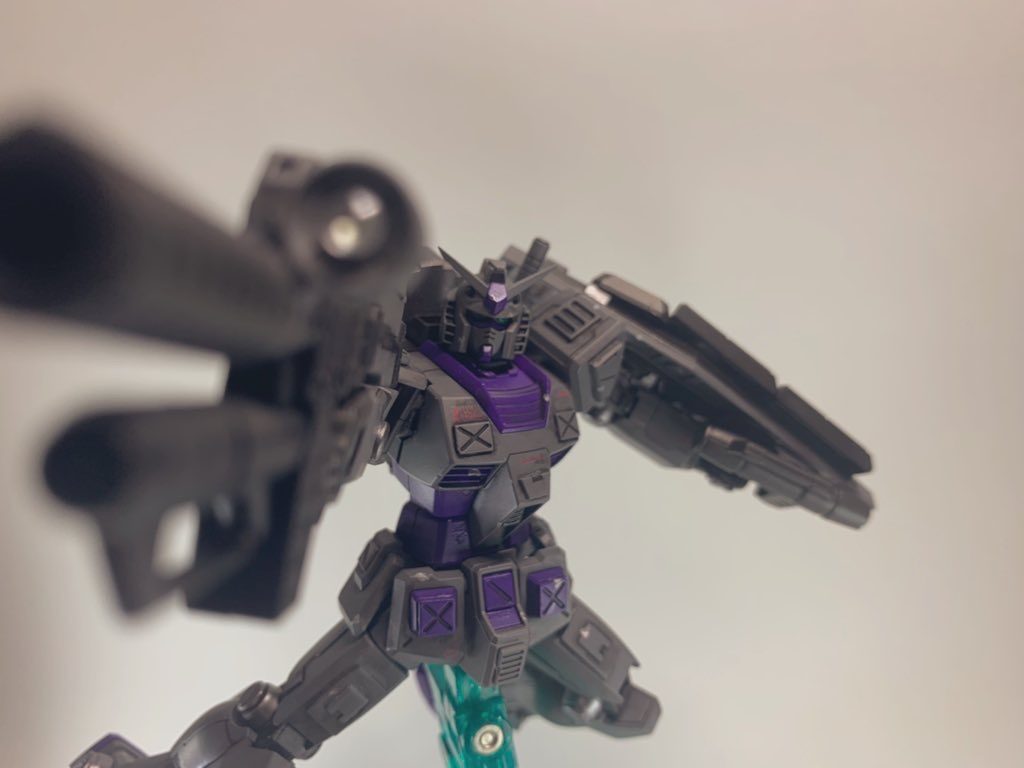 ビームライフルは、ガンダムベース福岡で手に入れたシステムウェポンキットのライフルを使用。ガンダム試作1号機とのつながりを匂わせたいと思いました。