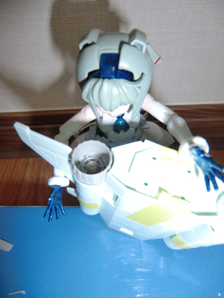 J79-GE-15Aのアフターバーナーを取り除き、タービン部分とドッキングしてコアブースターに付けました。「アフターバーナーが無いなら、可変ノズルいらないじゃん」と言う貴方。ハッキリ言う・・・気に入らんな。