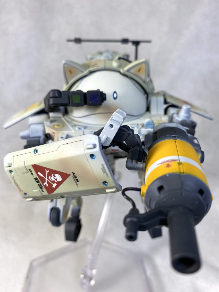 アサルトモード、正面から。ハロの目、実はオッドアイ。ハイライト入れた状態でクリアカラーで塗ってます。