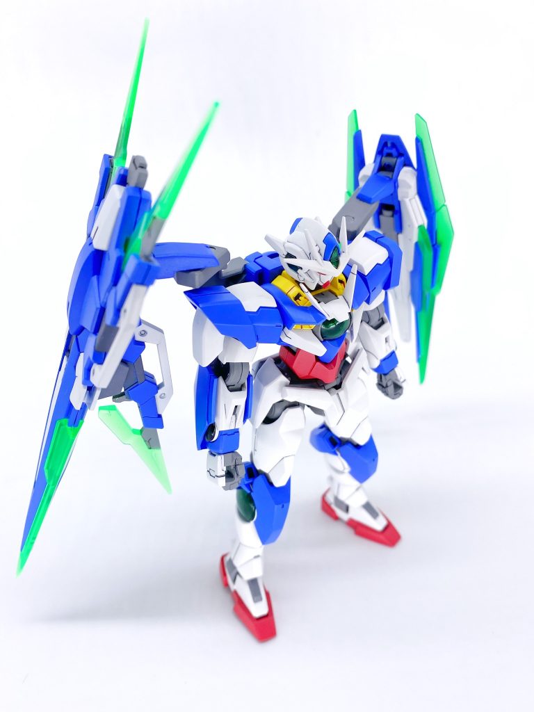 なかなかHJ付録のフルセイバー、塗り分け大変…だって、全部青いパーツなんですもん( ；∀；)