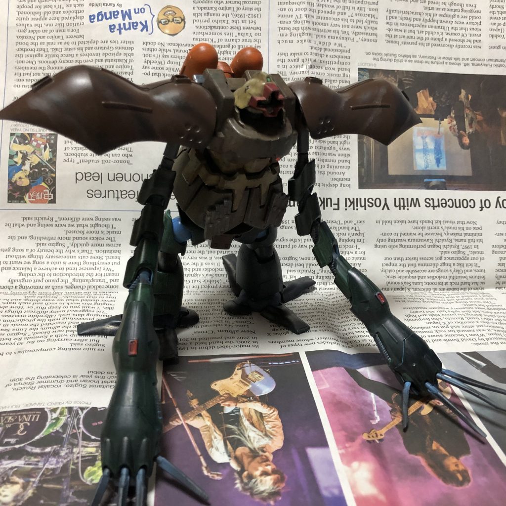 上陸後の歩行姿勢からアフリカ戦線では「ゴリラ」とあだ名されたが、大型類人猿の生息しない南米では「タイタン」と呼ばれることが多い。