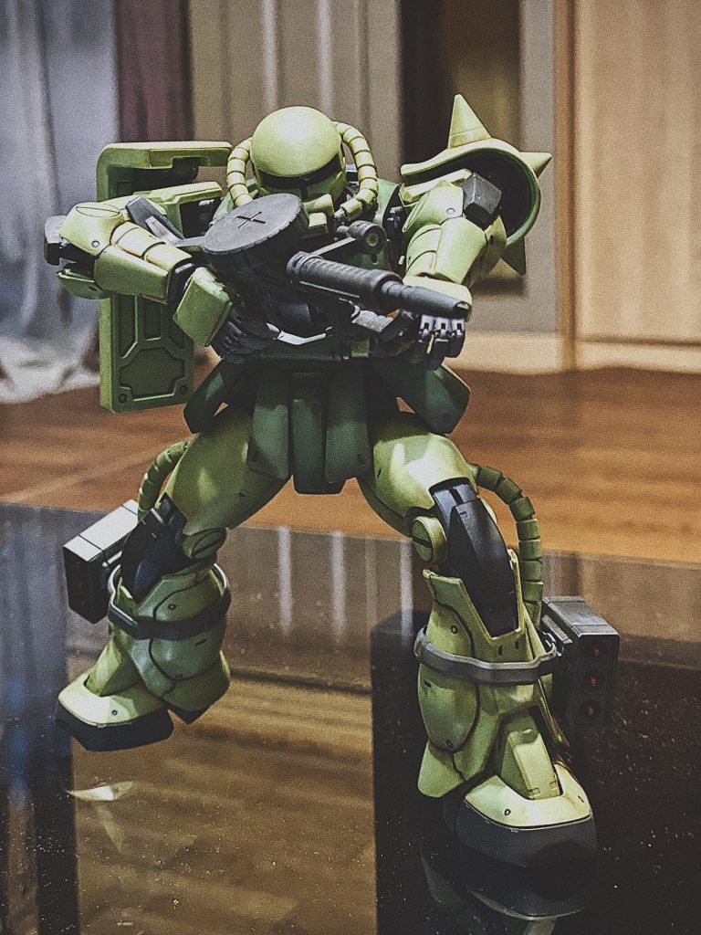 マシンガン構えた感じがカッコイイです👍