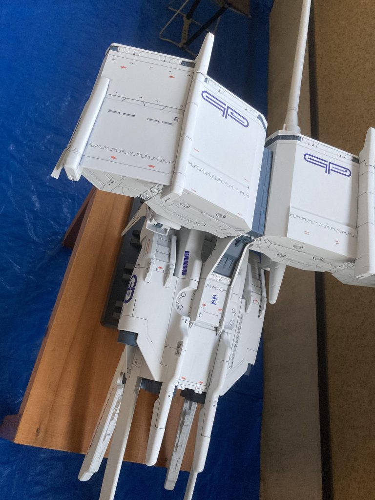 体力、時間の問題でほぼ塗装はしておりません笑スミ入れ、艶消しくらいしかやりませんでしたが、デカールのおかげもあってなかなかかっこよくできたかなと思っています。 