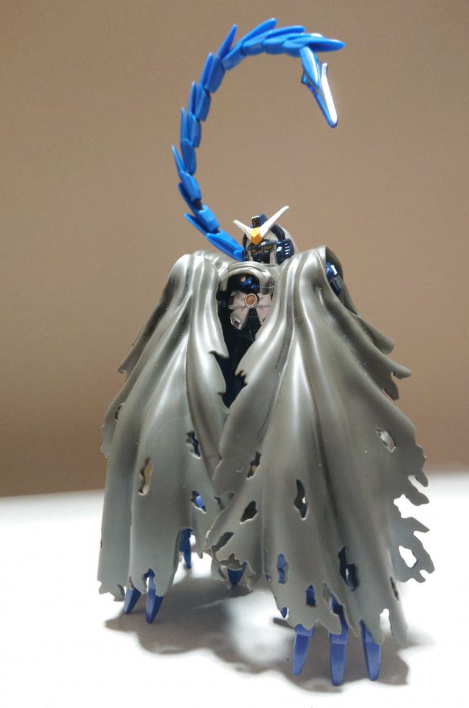 マント装着形態。