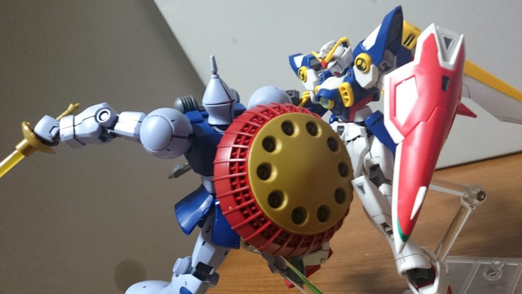 そして不遇な扱いは18年後のビルドファイターズ1話でも……