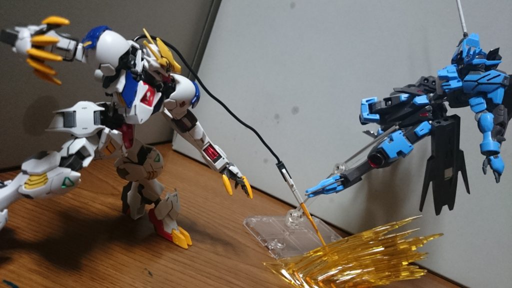 vsヴィダール!バエル起動回はバエルのバリ作画にガエリオの割り込み演説と最高に盛り上がったっスね