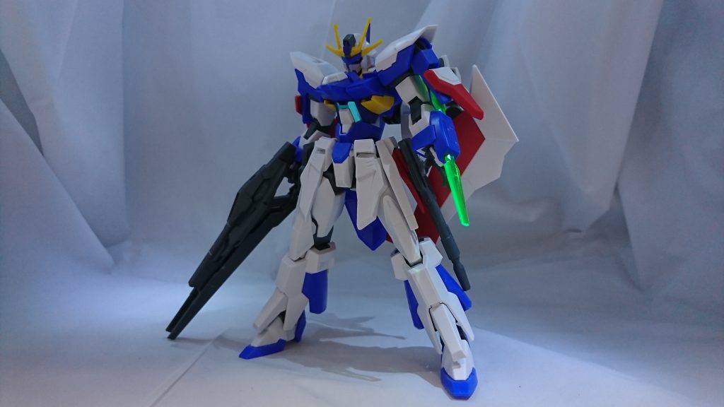 スタンバイモードウイングを閉まった形態。ドックにはこの形態で入っている