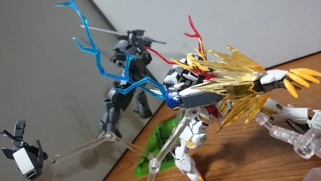 レクスネイル一閃――――!…… ………… ………… ………… ……なんにも持ってなかった俺のこの手の中に……こんなにも多くのものが溢れてる…