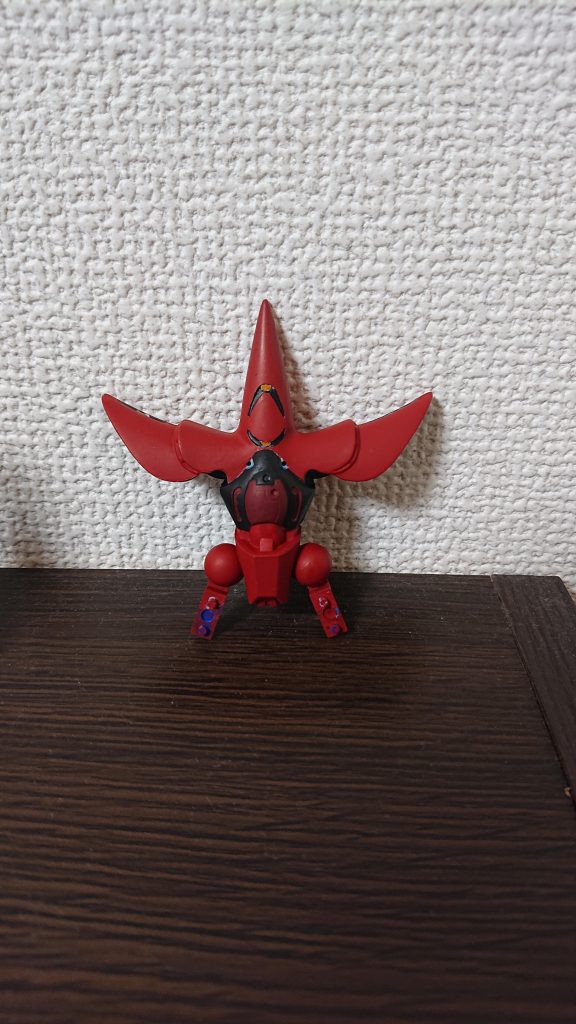 目力の強いモビルスーツです。