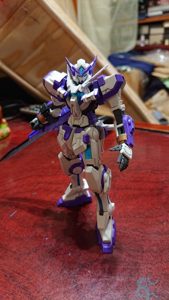 相変わらずガンダムマーカー塗り塗装です。