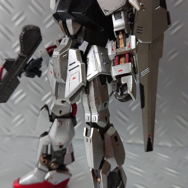 チタニウム百式