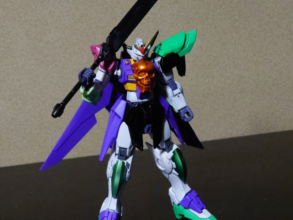 小柄な機体が自機と同じくらいに大きい武器を担いでる絵が撮りたかっただけ(笑)