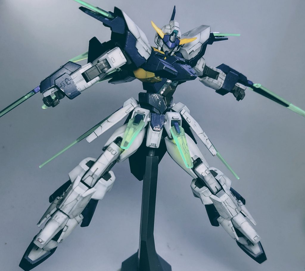 スジ彫りとかプラ板張り付けとかで情報量増やしてみました。が、センスが無いのと雑なのでヤバい💦まだまだ精進が足らんです。