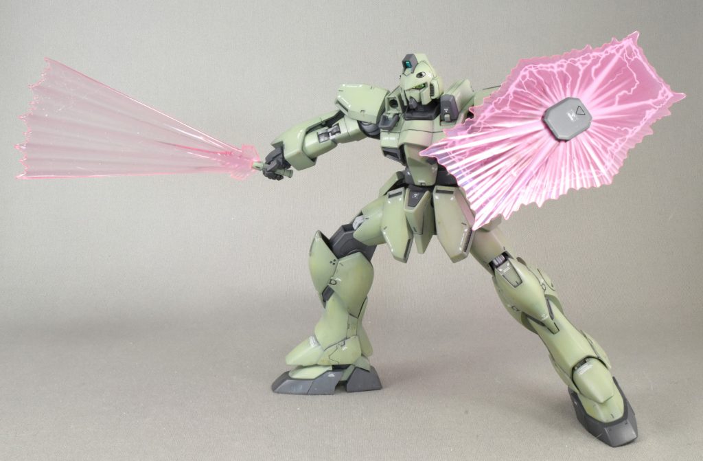 ビーム…ハリセン(にしか見えない)