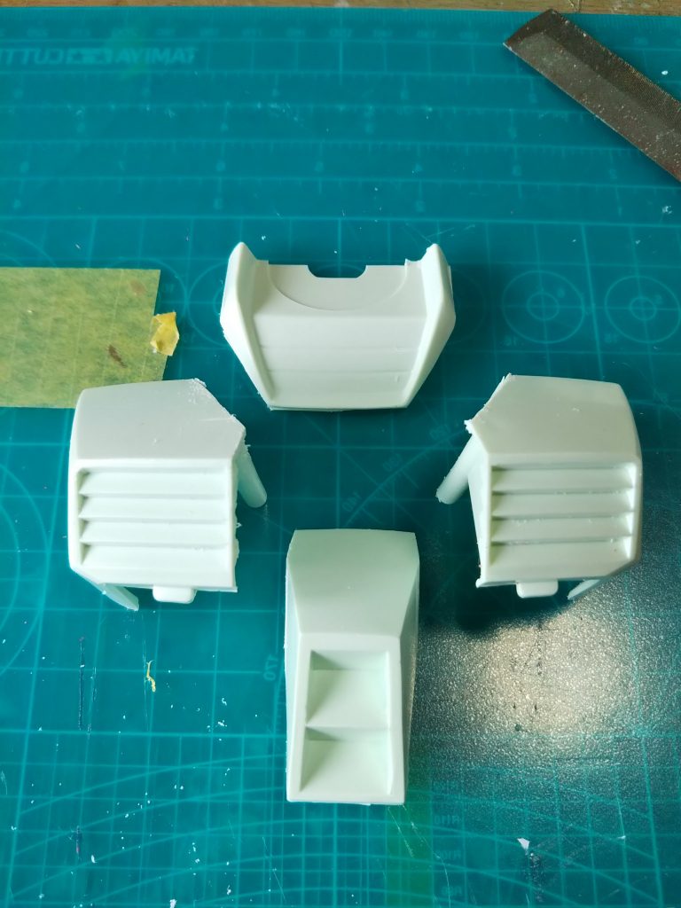 胴体を分割し、幅詰め。