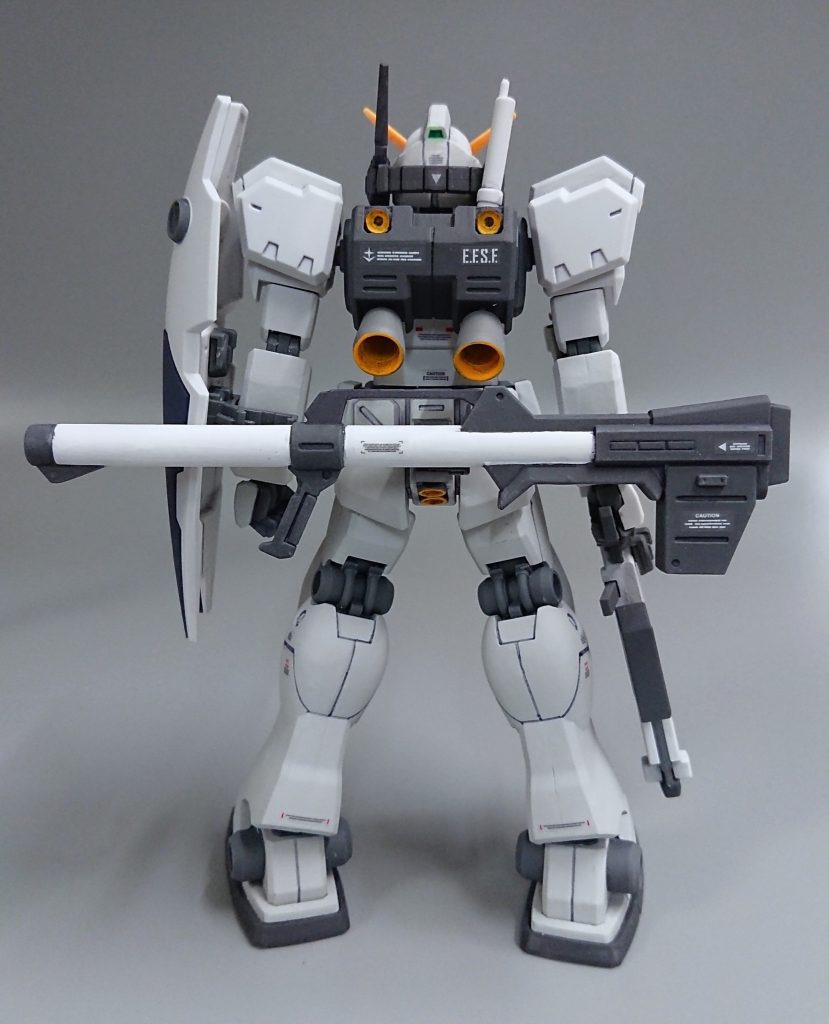 のでマークツーのバズーカーを腰に、とバルカンポッドを装備。