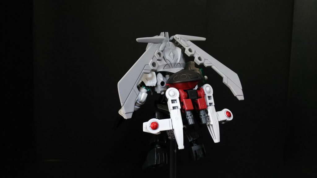 背面にオリジナルのバックパックを装着