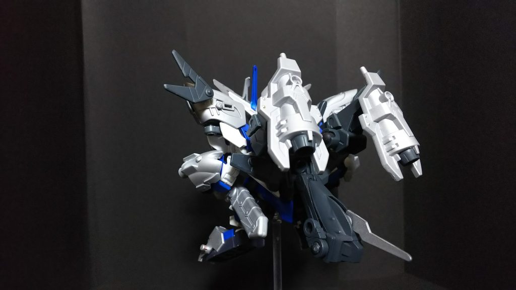 バックパックはファンネルのような使い方も