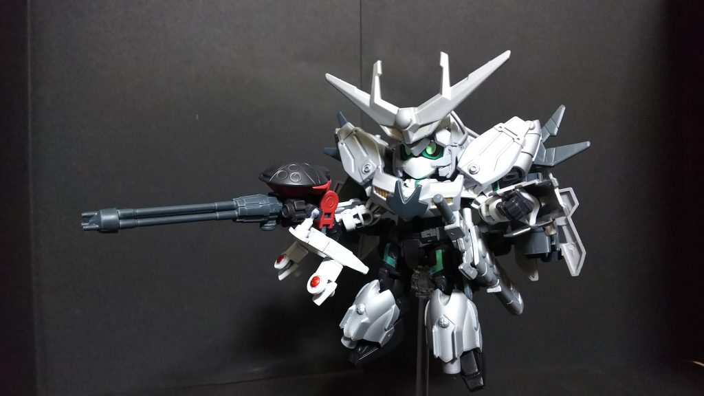 余ったジュピターヴアーマーはメイに装着可能です。ハンガーも使うので余剰無しです。