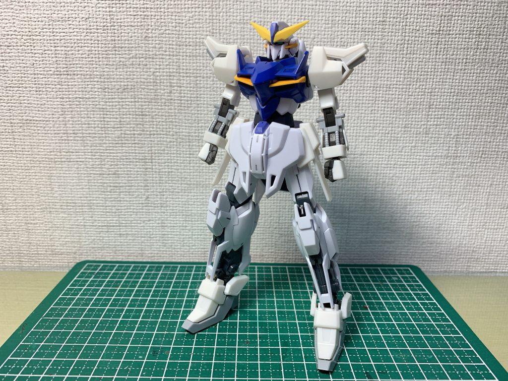 その後、上半身のバランスを解消するため色々キットを漁りルナゲイザーにたどり着きます!