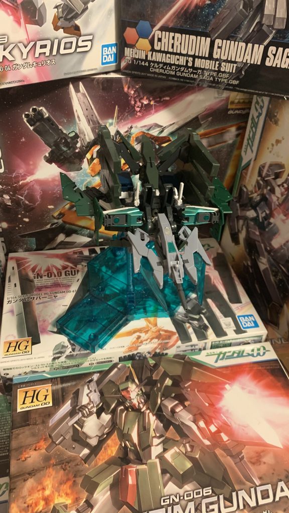 飛行形態。前回から少し仕様が変わりホルスタービットを縦に取り付けています。