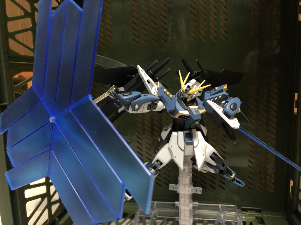 シールドの代わりとして、でかいバリアを貼れます。