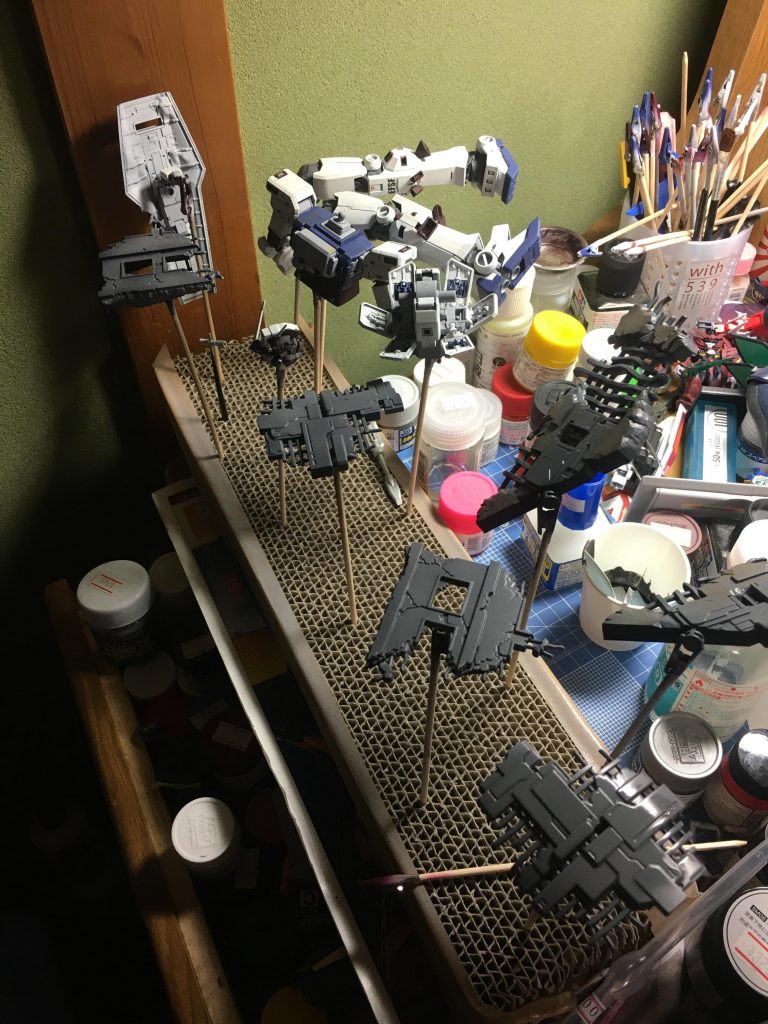 デブリもグラデーション塗装してみました。