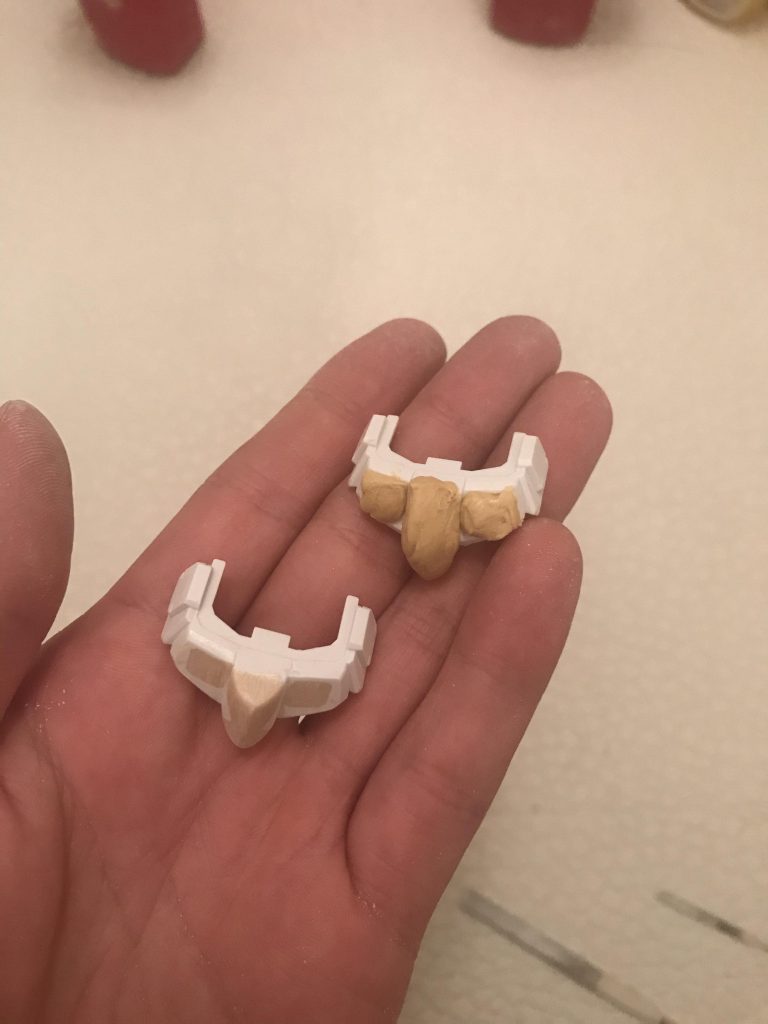 腰ダレ部分はRX-78ガンダムのをエポパテを盛り削り込んでます。