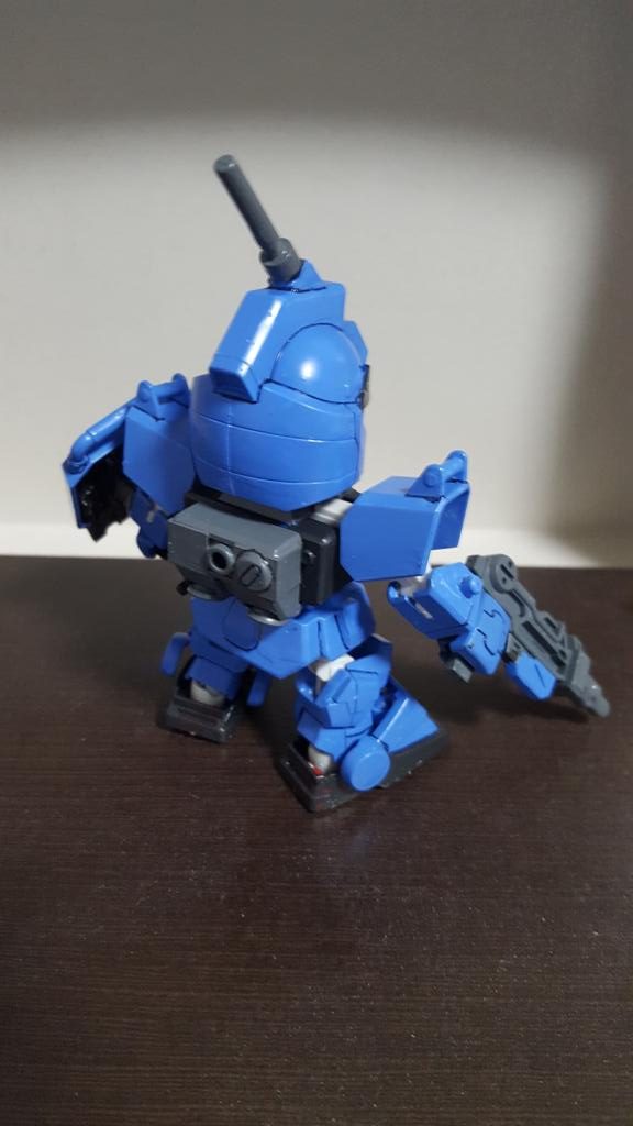 色を決めた後で、頭部デザインを決めた