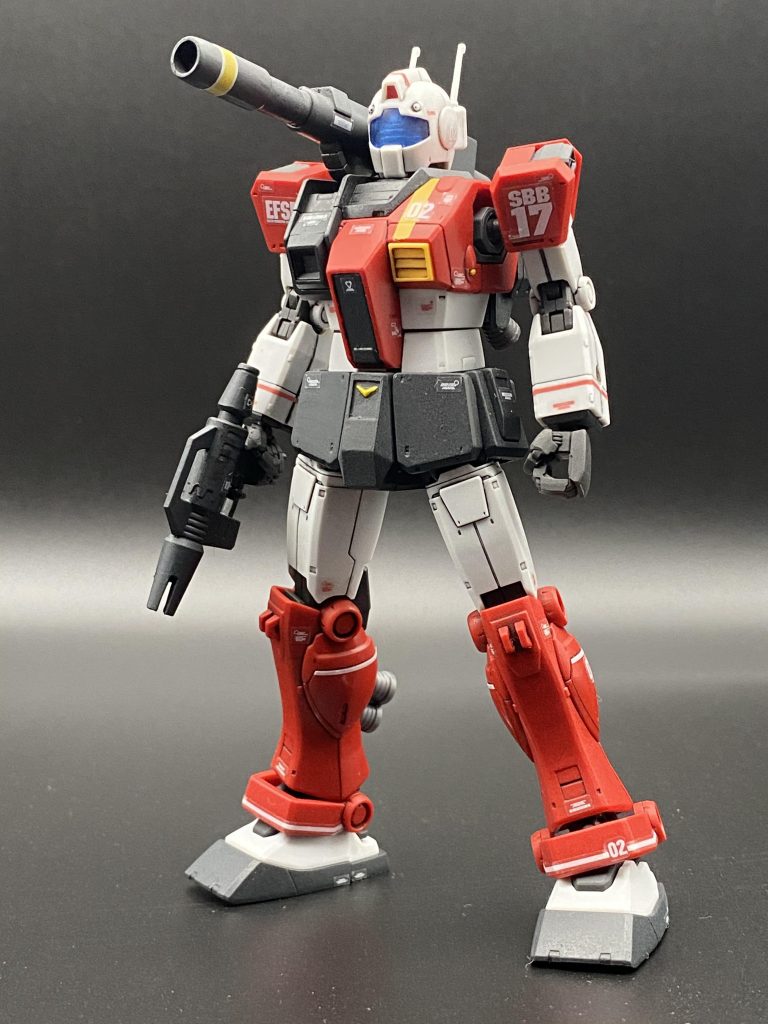 いつも通りほぼ素組み&ファレホ塗りですが、今回はアンクルアーマー、肩ジョイント等パチ組みだと赤い成型色で違和感がある場所があった為、一部フレーム色にして自然にしています。