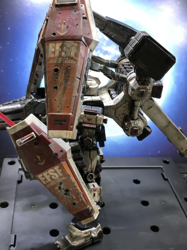 シールドは小惑星が当たったり激しい戦闘で使用したイメージでダメージを入れています。